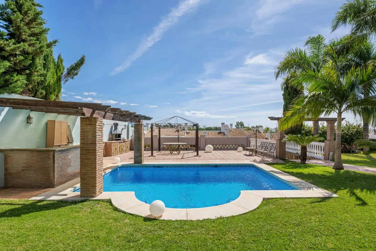 Detached Villa in Estepona