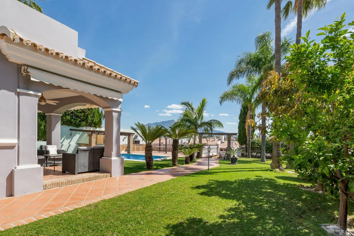 Detached Villa in Estepona