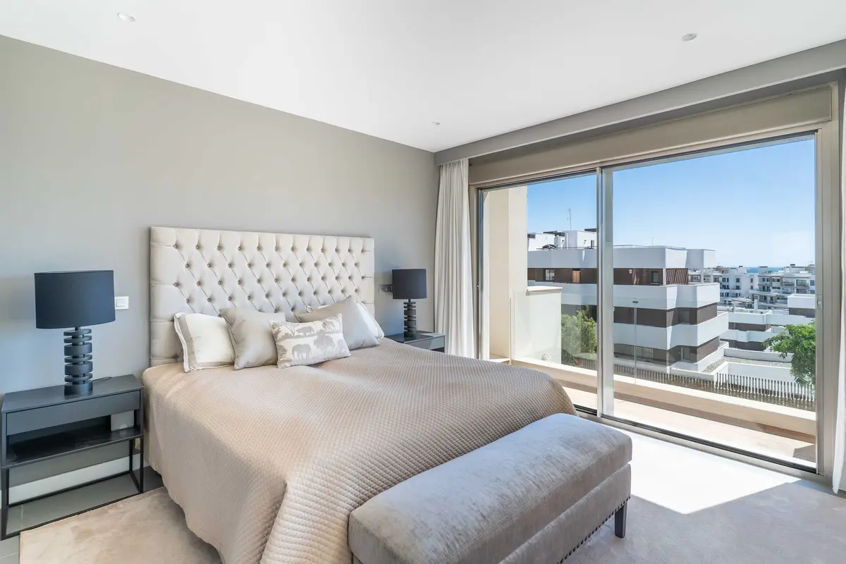 Top Floor Apartment in Estepona