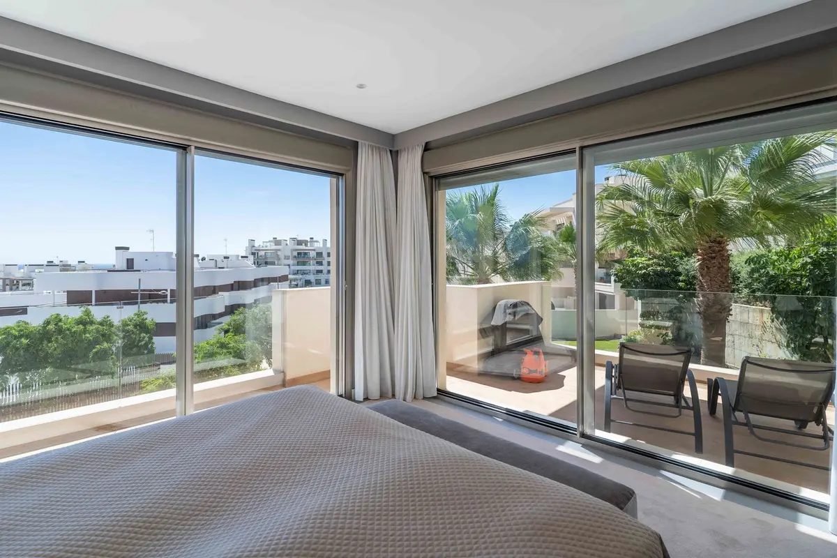 Top Floor Apartment in Estepona