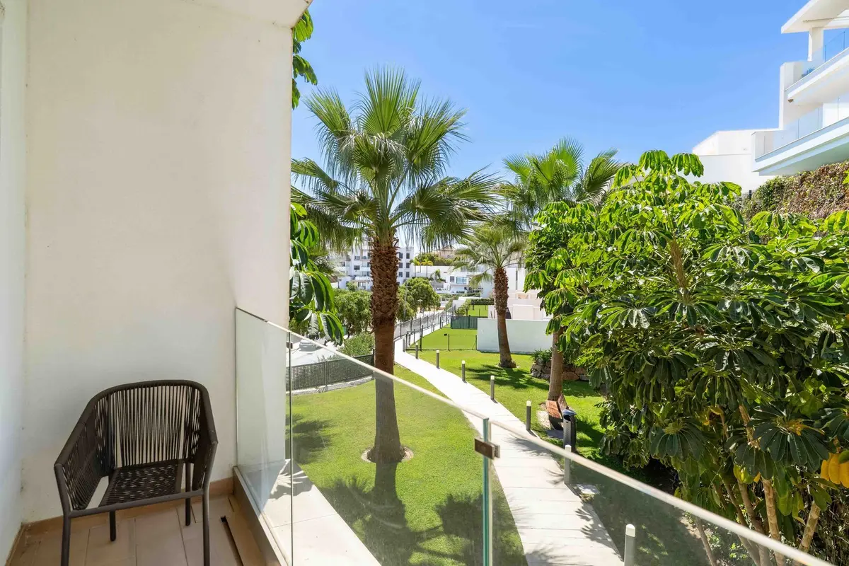 Top Floor Apartment in Estepona