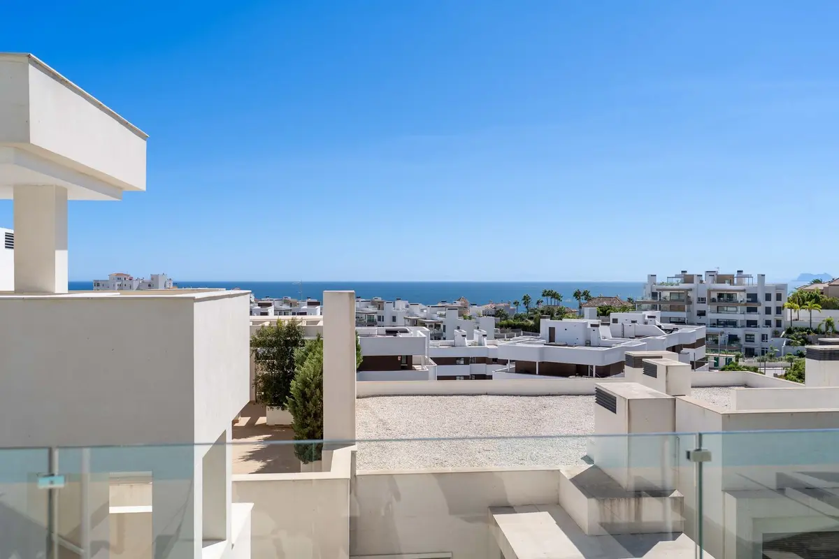 Top Floor Apartment in Estepona