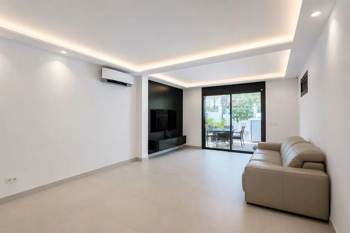 Semi-Detached House in Nueva Andalucía