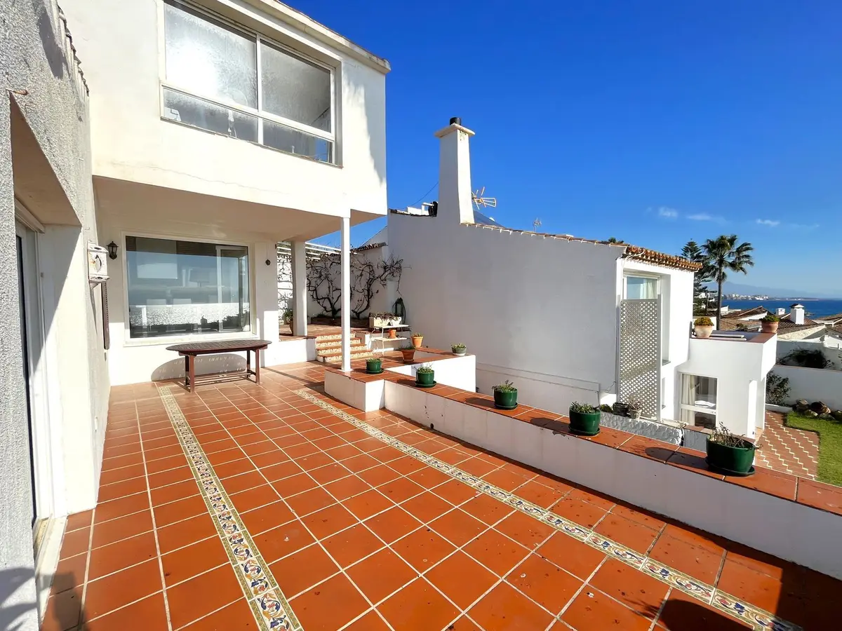 Detached Villa in Estepona