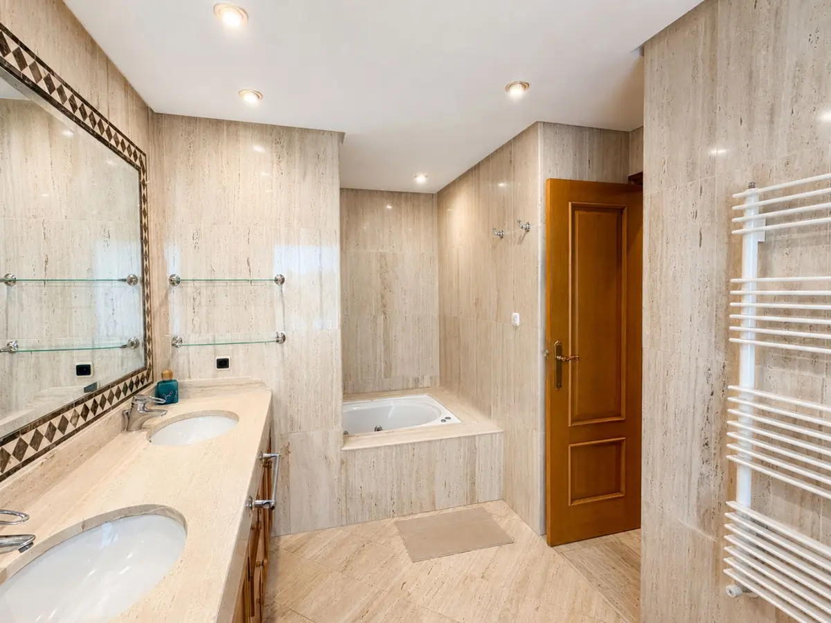 Semi-Detached House in Marbella