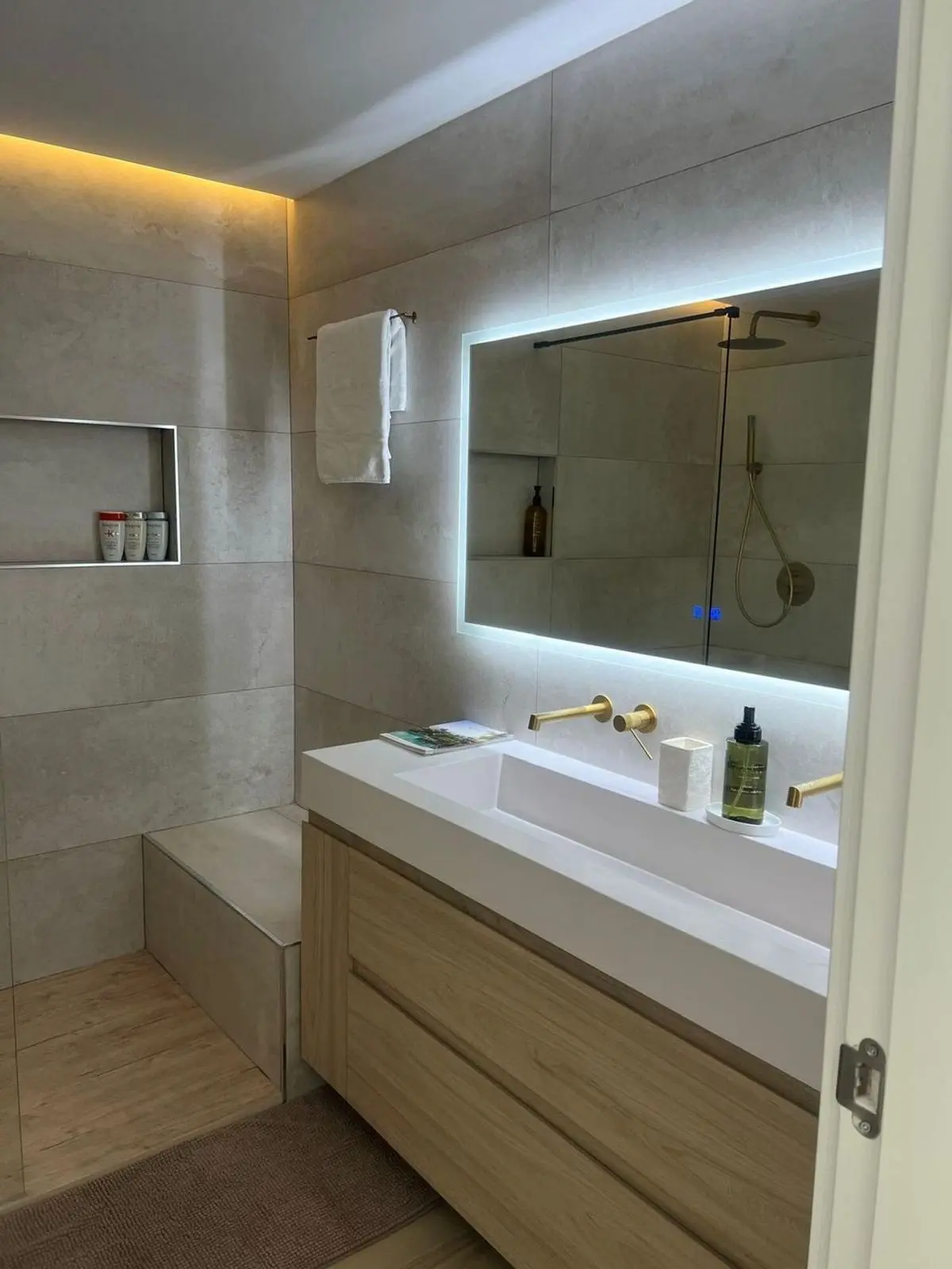 Middle Floor Apartment in Puerto Banús