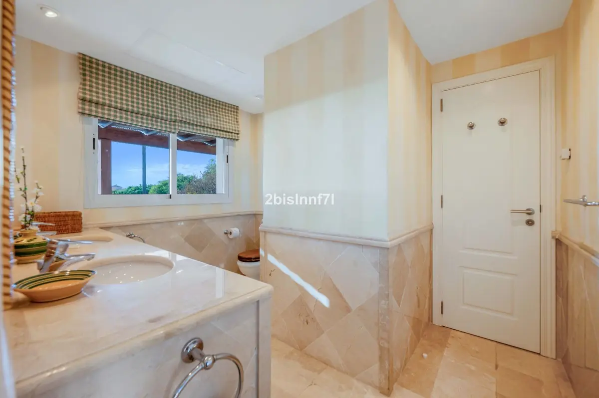 Detached Villa in Elviria