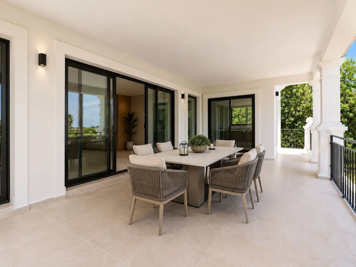 Detached Villa in El Paraiso