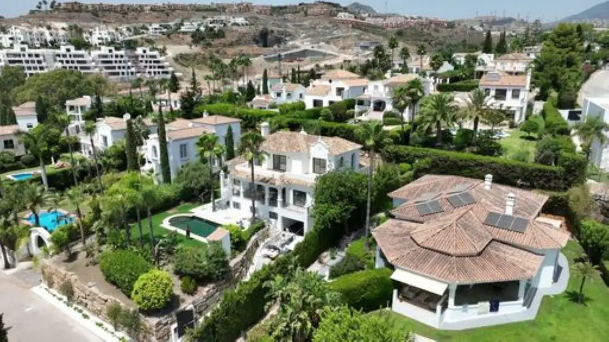 Detached Villa in El Paraiso