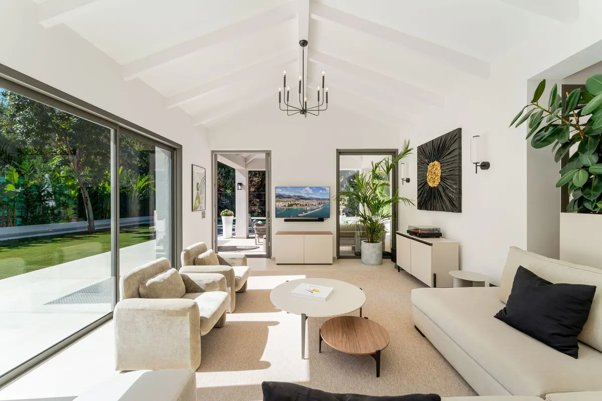 Detached Villa in Nueva Andalucía