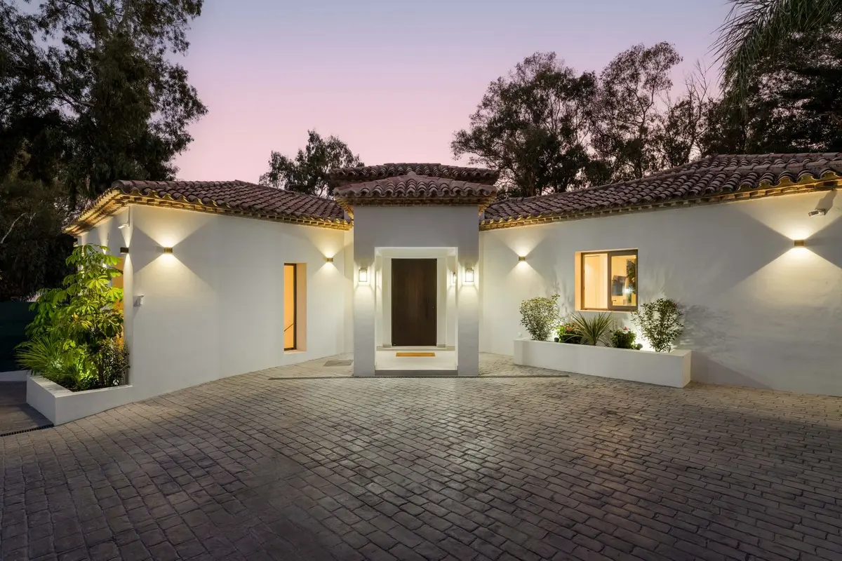 Detached Villa in Nueva Andalucía