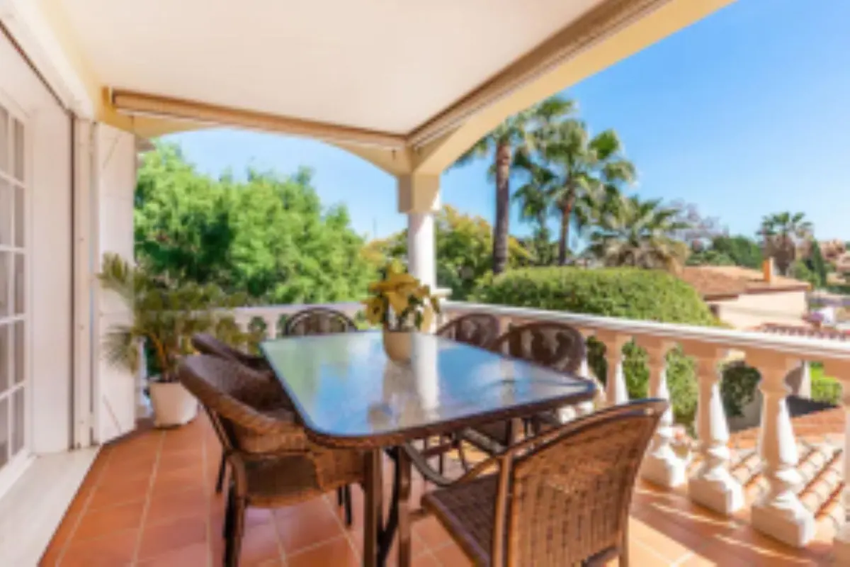 Detached Villa in Nueva Andalucía