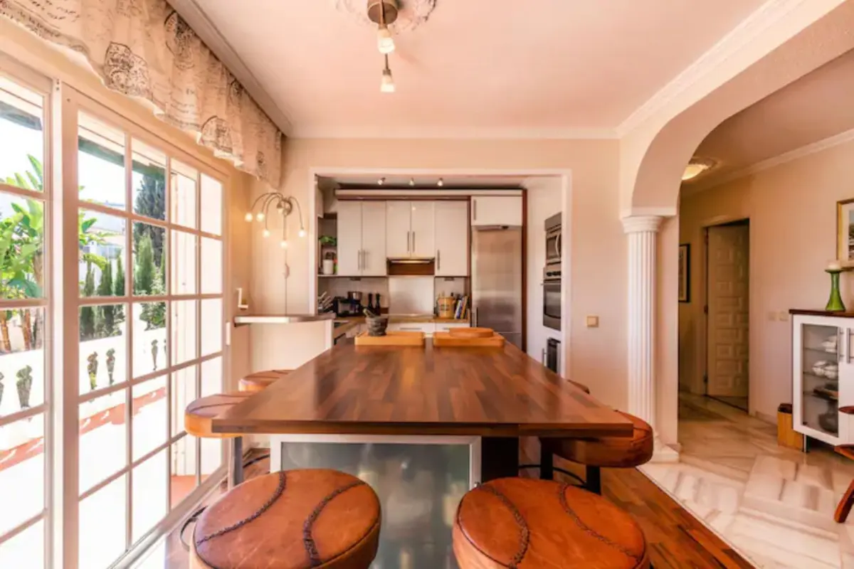 Detached Villa in Nueva Andalucía