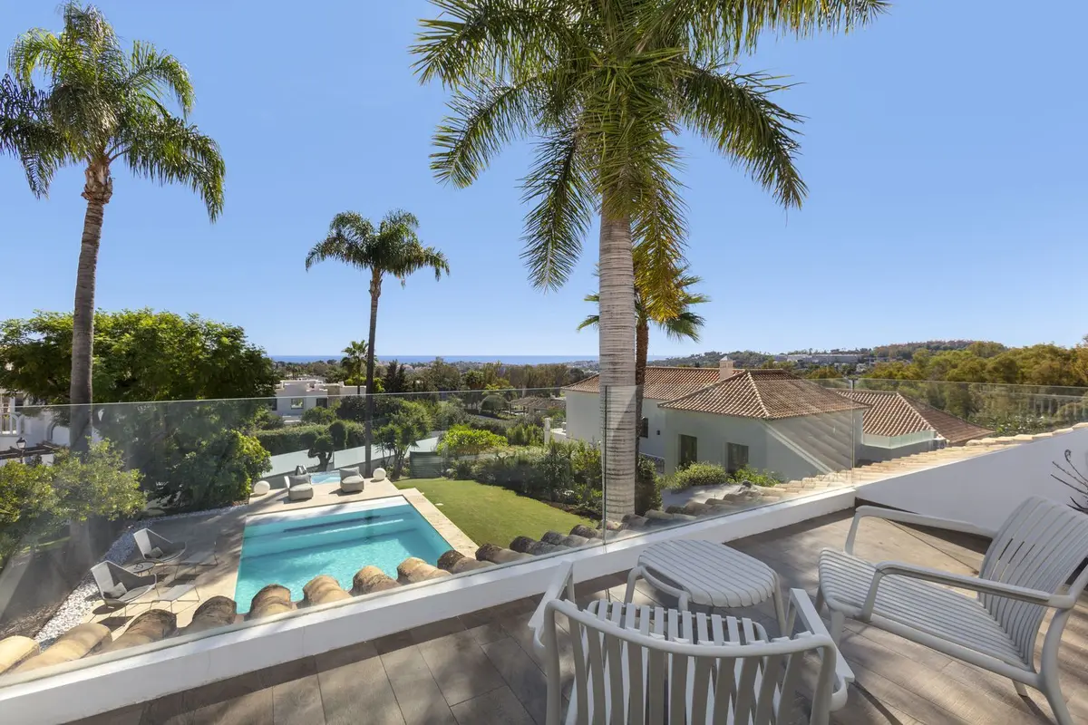 Detached Villa in Nueva Andalucía