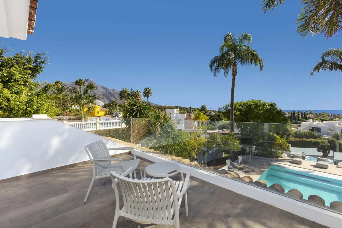 Detached Villa in Nueva Andalucía