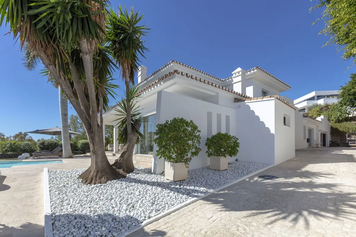 Detached Villa in Nueva Andalucía