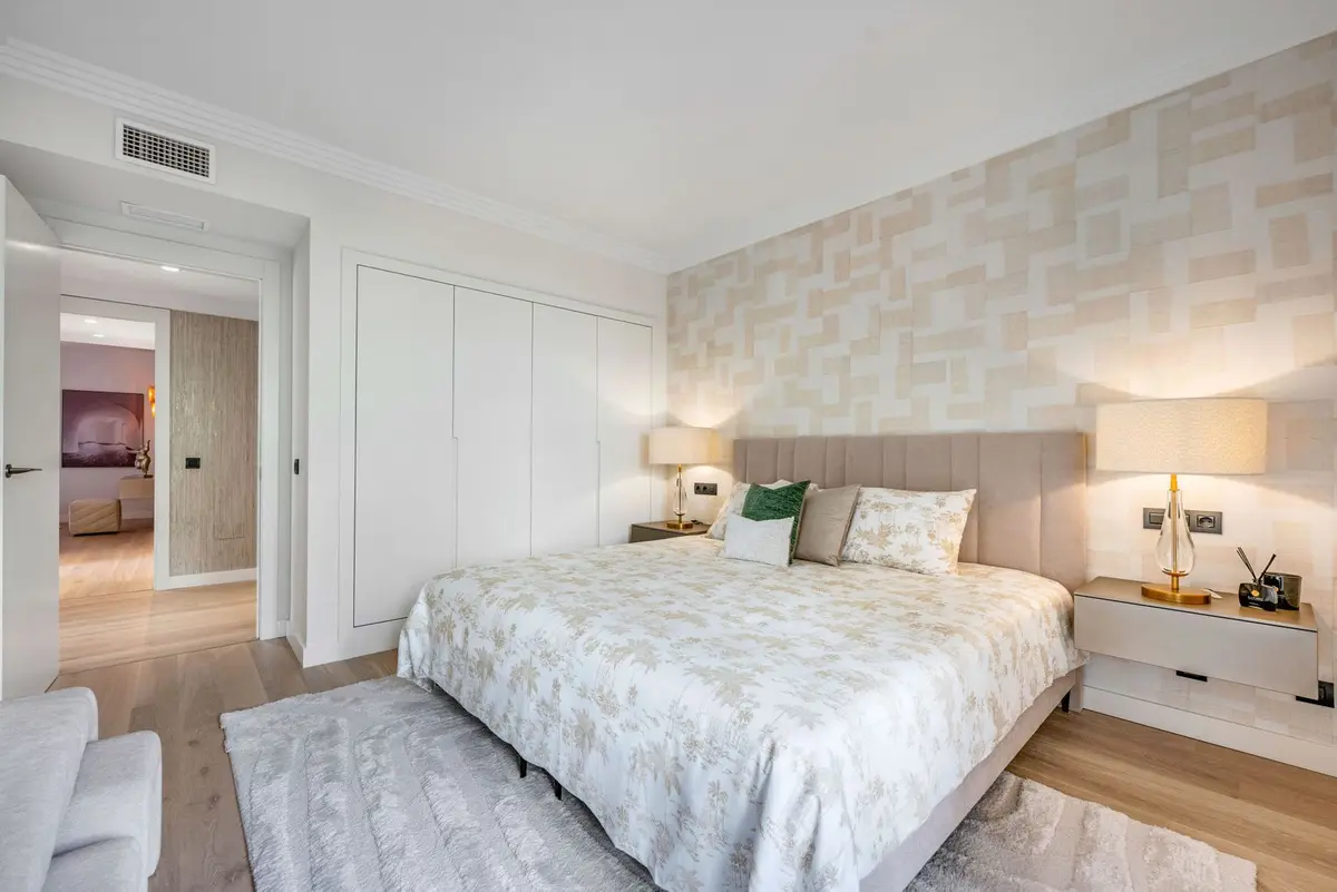 Middle Floor Apartment in Nueva Andalucía