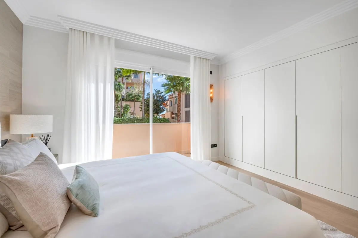 Middle Floor Apartment in Nueva Andalucía