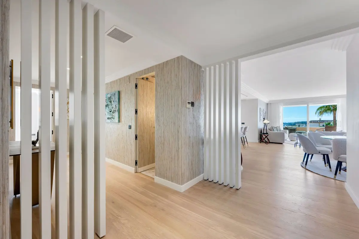 Middle Floor Apartment in Nueva Andalucía
