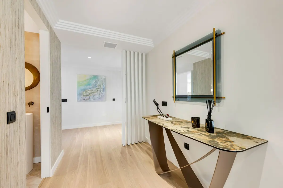 Middle Floor Apartment in Nueva Andalucía