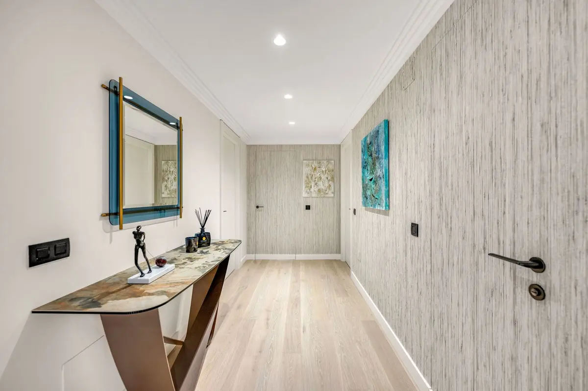 Middle Floor Apartment in Nueva Andalucía