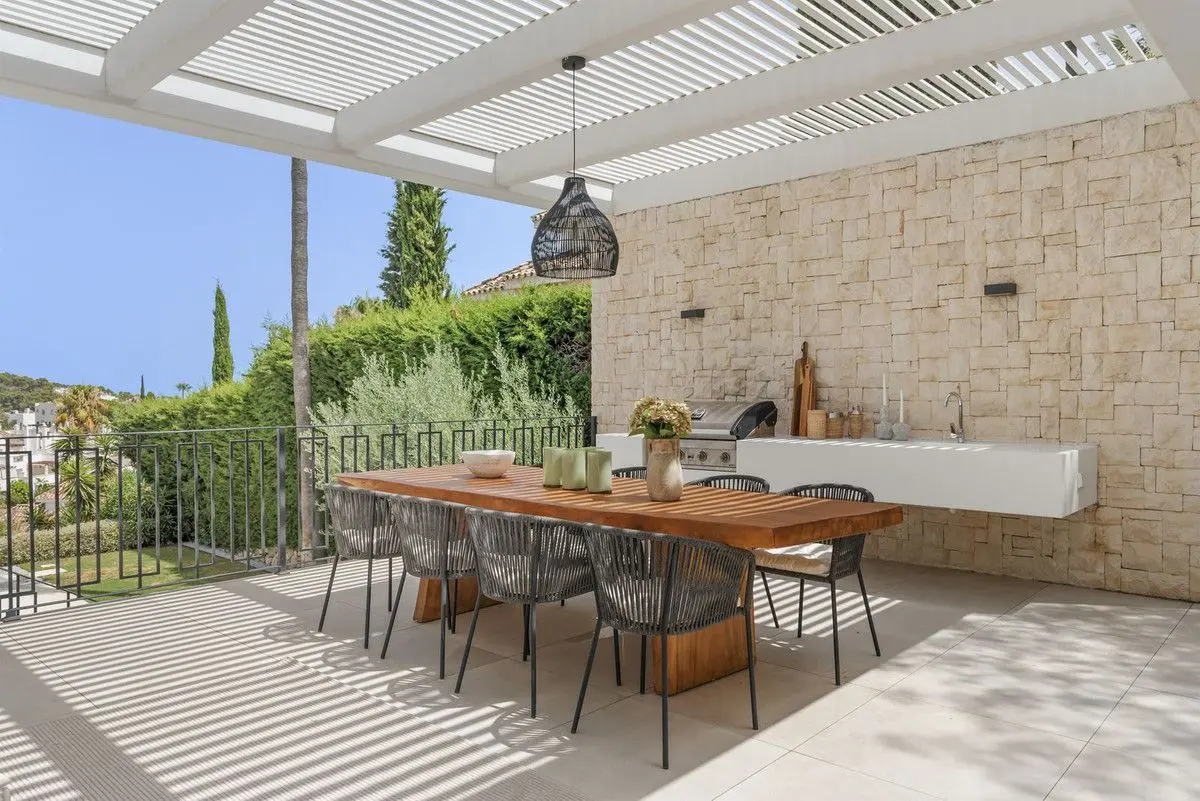 Detached Villa in Nueva Andalucía