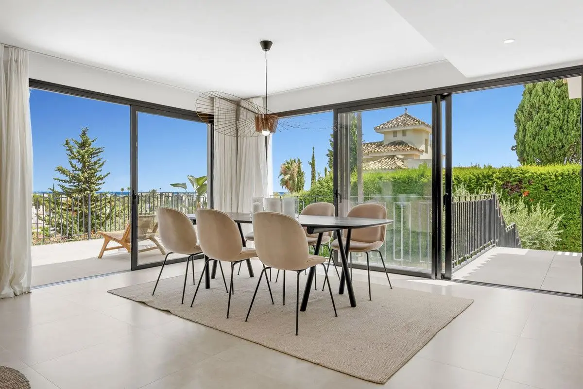 Detached Villa in Nueva Andalucía