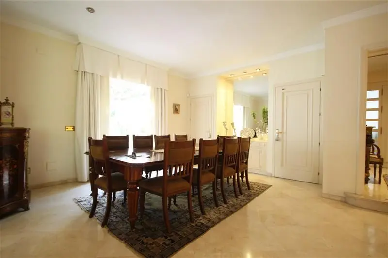 Detached Villa in Los Monteros