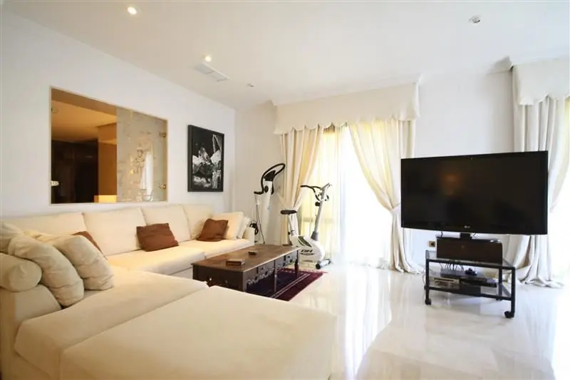 Detached Villa in Los Monteros