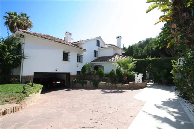 Detached Villa in Los Monteros