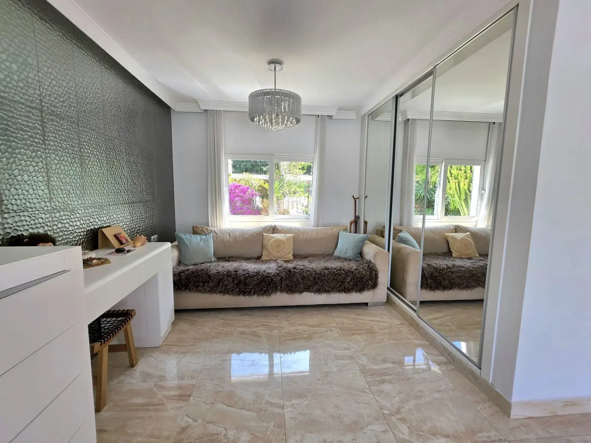 Detached Villa in Elviria