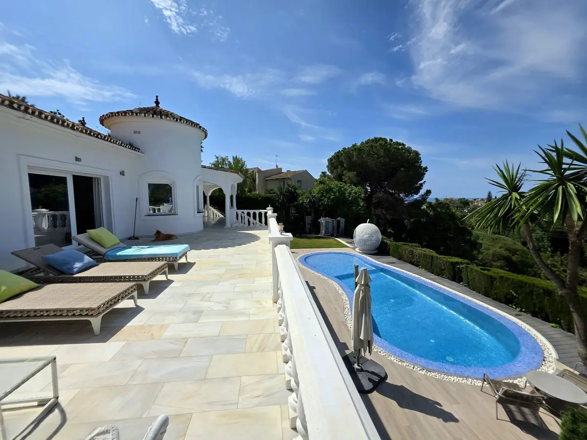 Detached Villa in Elviria