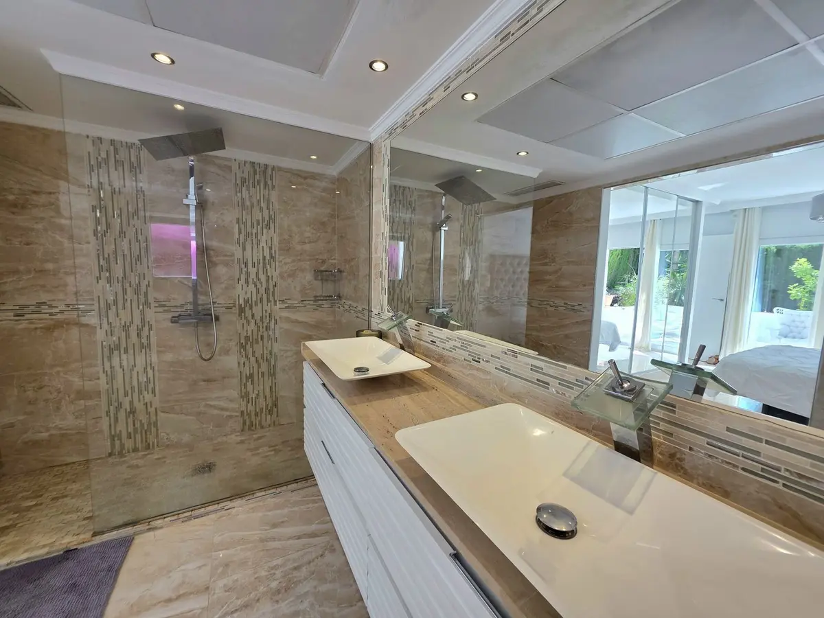 Detached Villa in Elviria