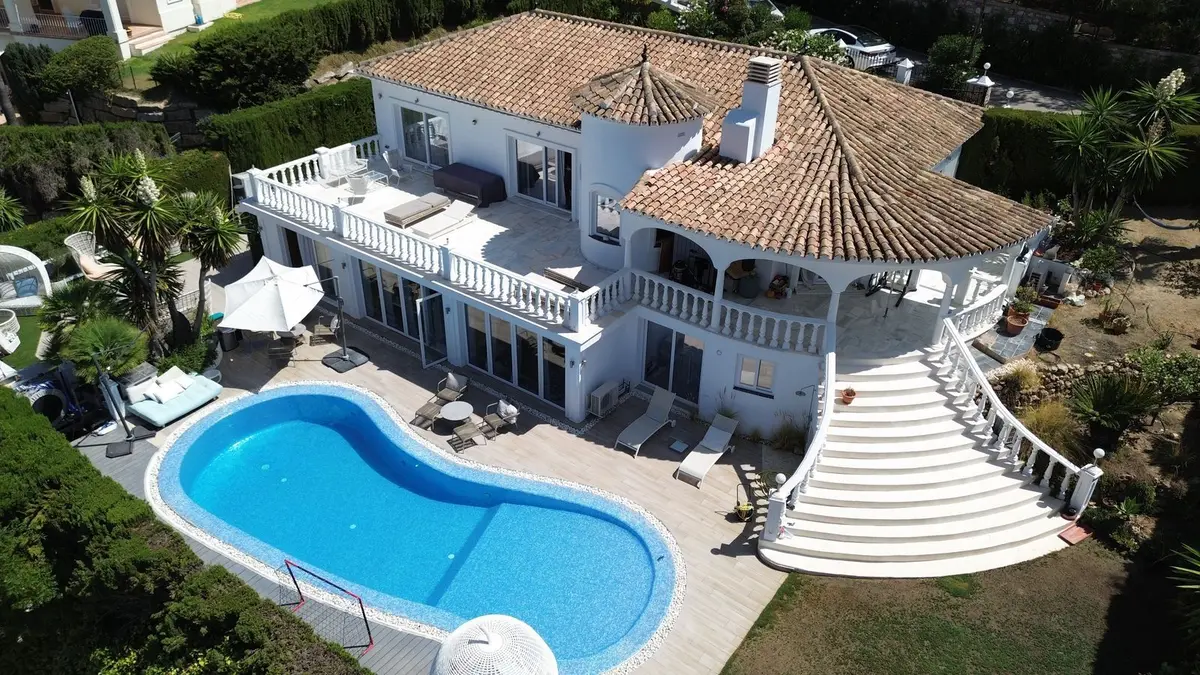 Detached Villa in Elviria
