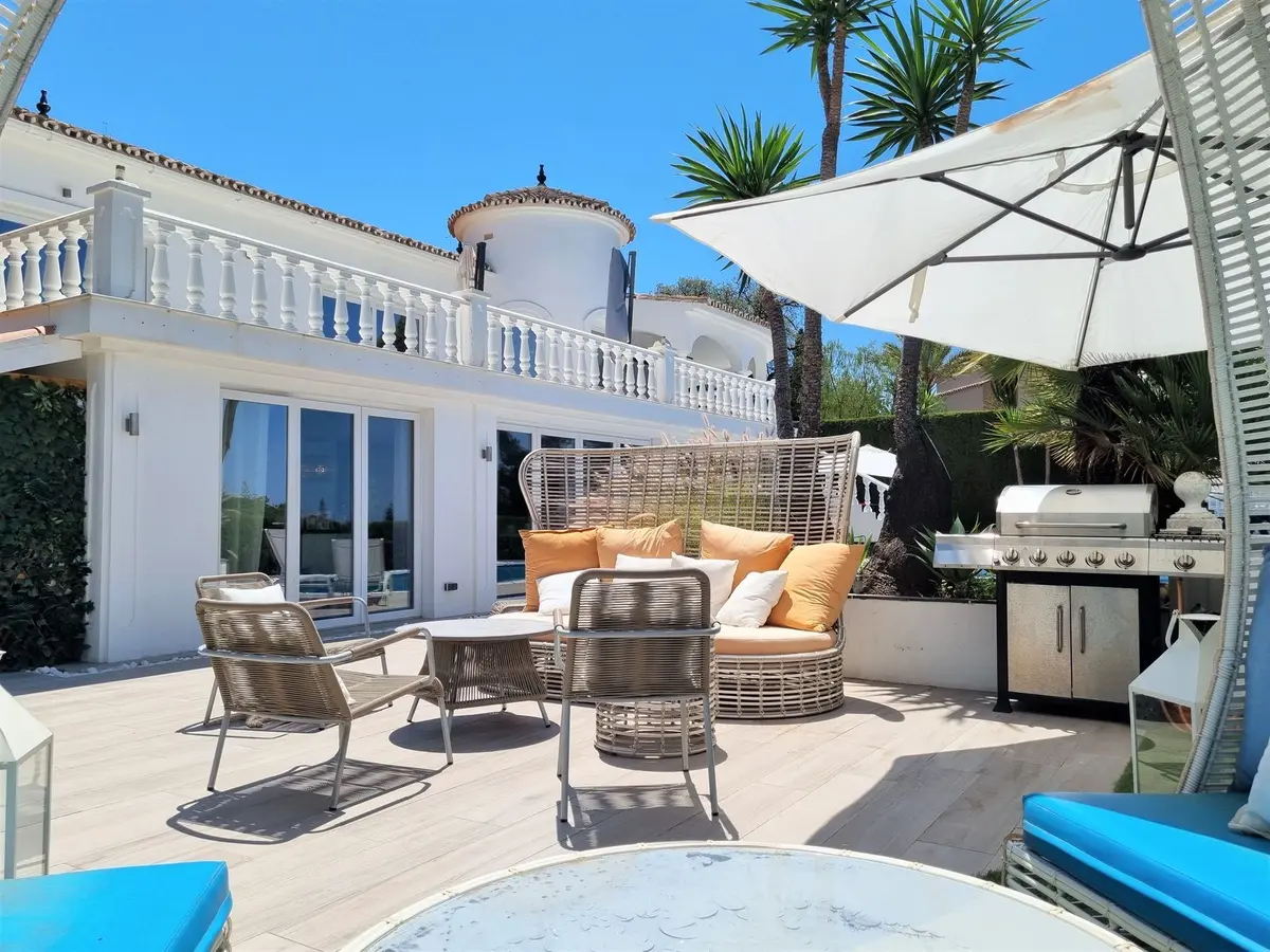 Detached Villa in Elviria