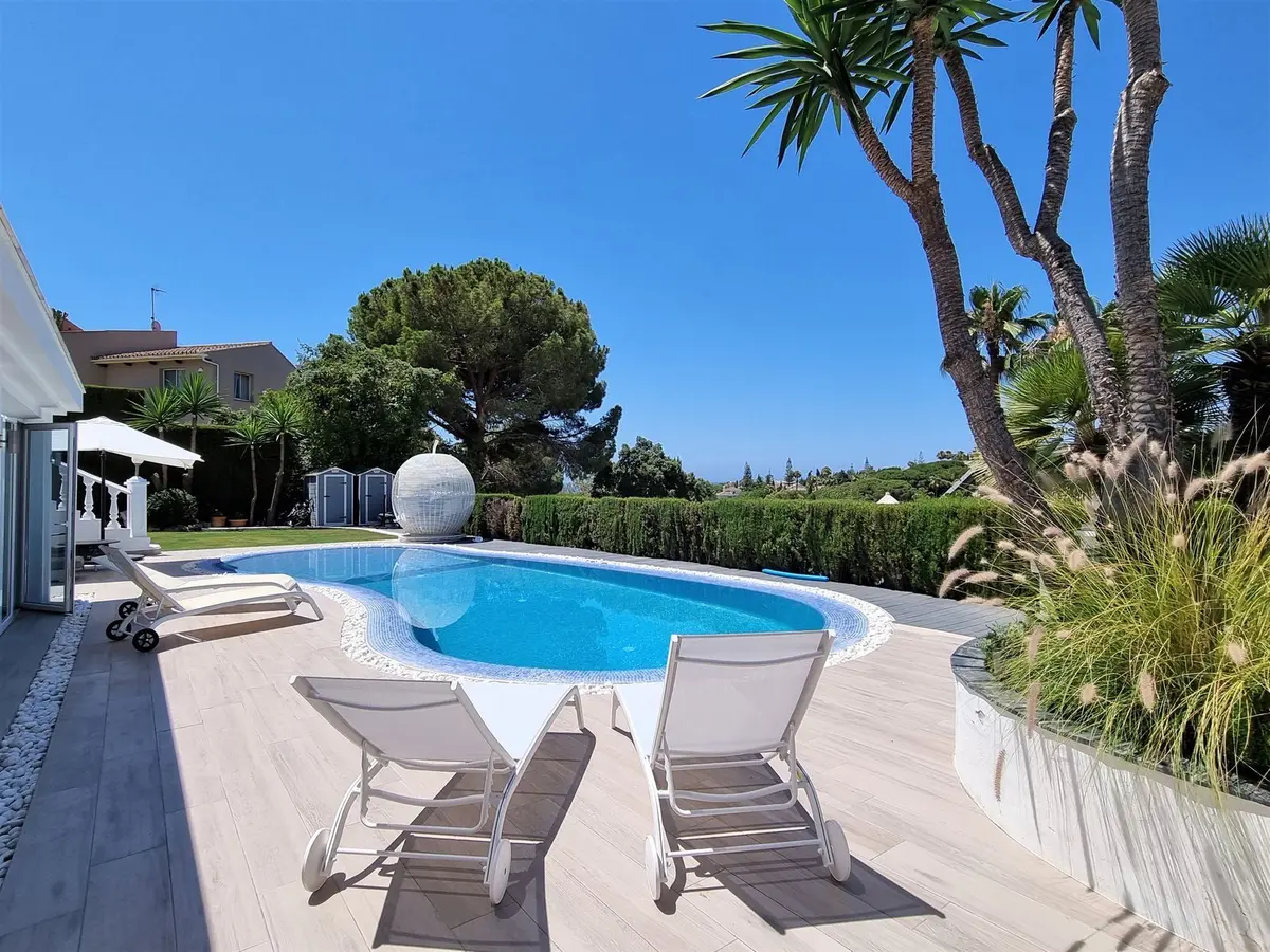 Detached Villa in Elviria