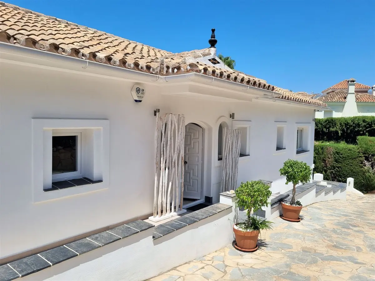 Detached Villa in Elviria