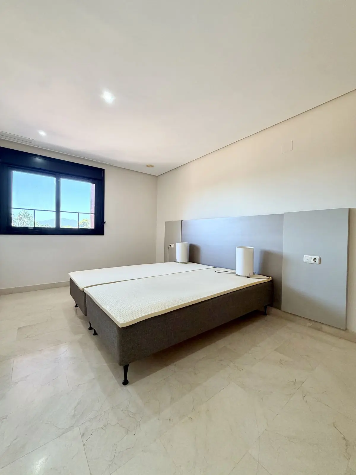 Top Floor Apartment in Puerto Banús