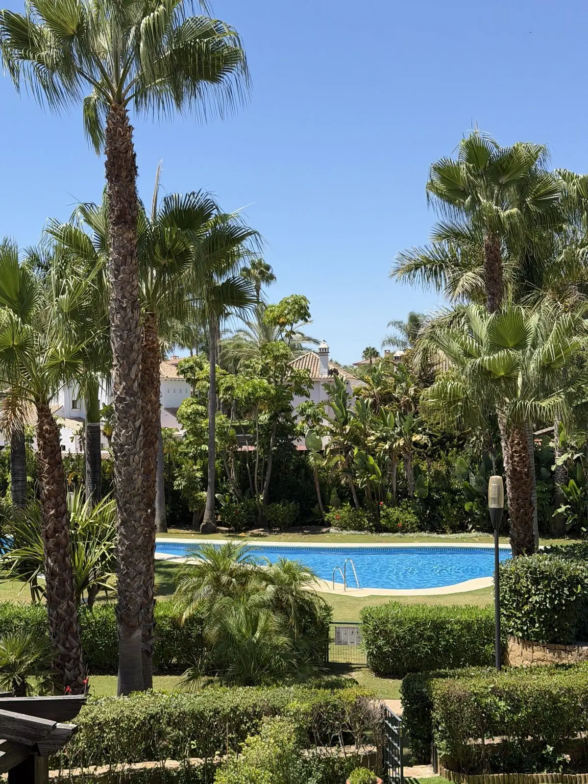 Top Floor Apartment in Puerto Banús