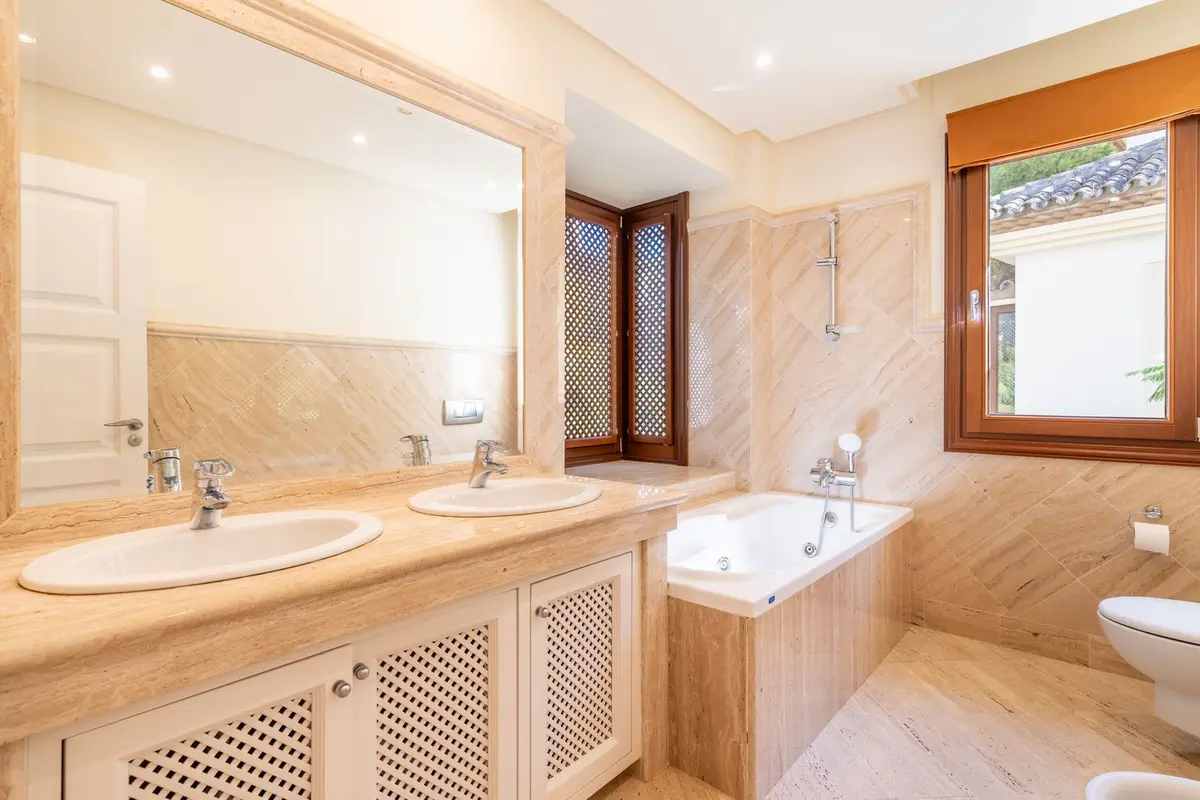 Middle Floor Apartment in Los Monteros