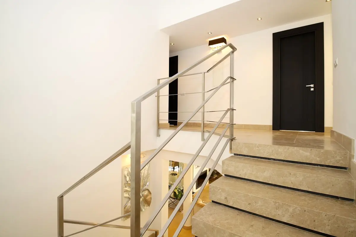 Detached Villa in Nueva Andalucía
