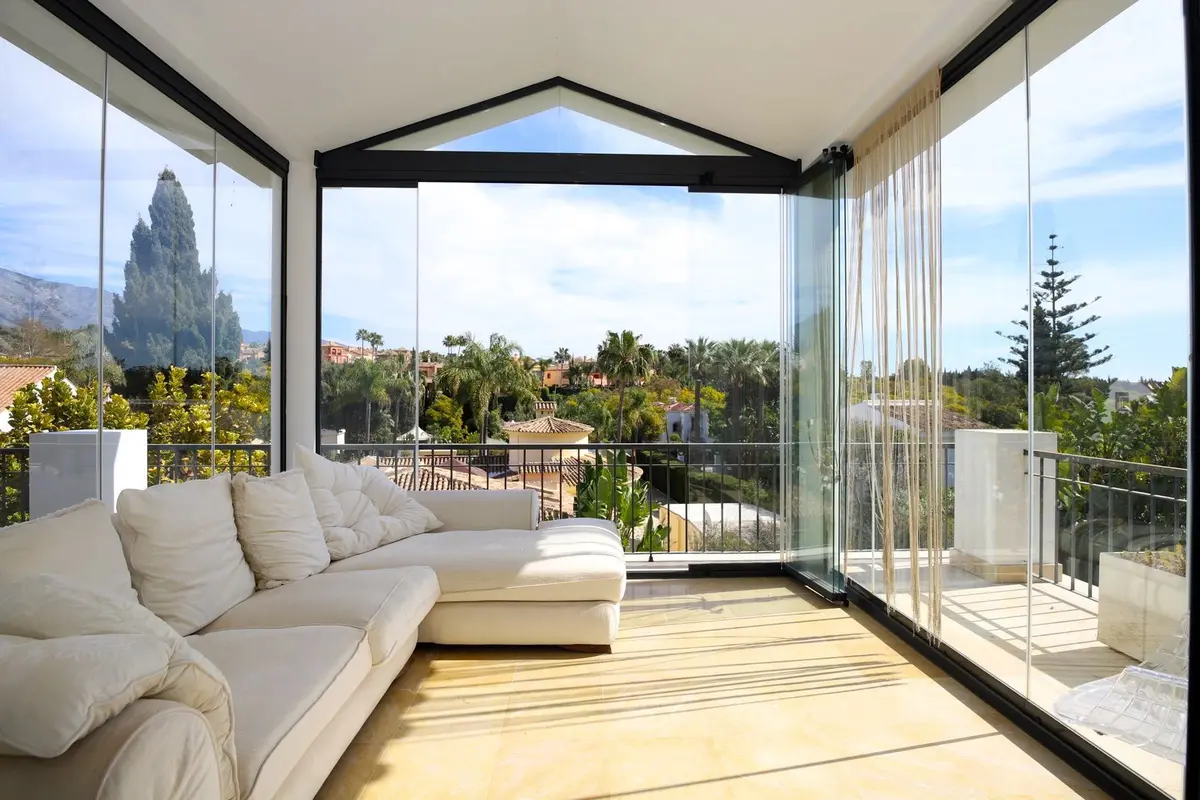 Detached Villa in Nueva Andalucía