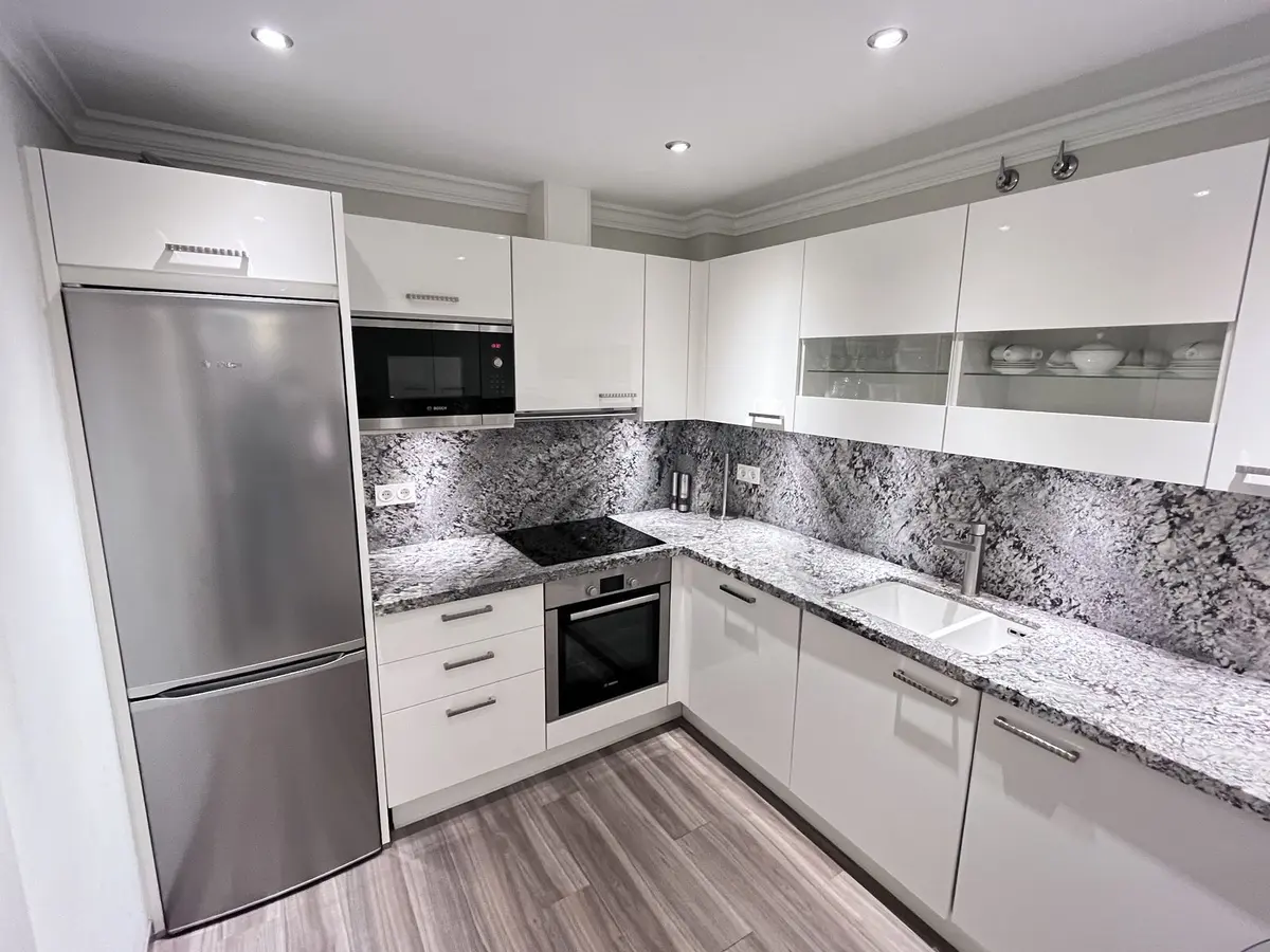 Middle Floor Apartment in Puerto Banús