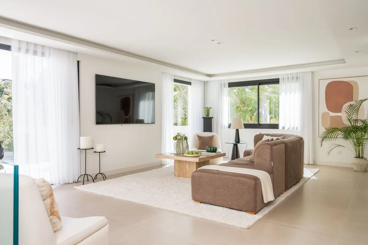 Detached Villa in Nueva Andalucía