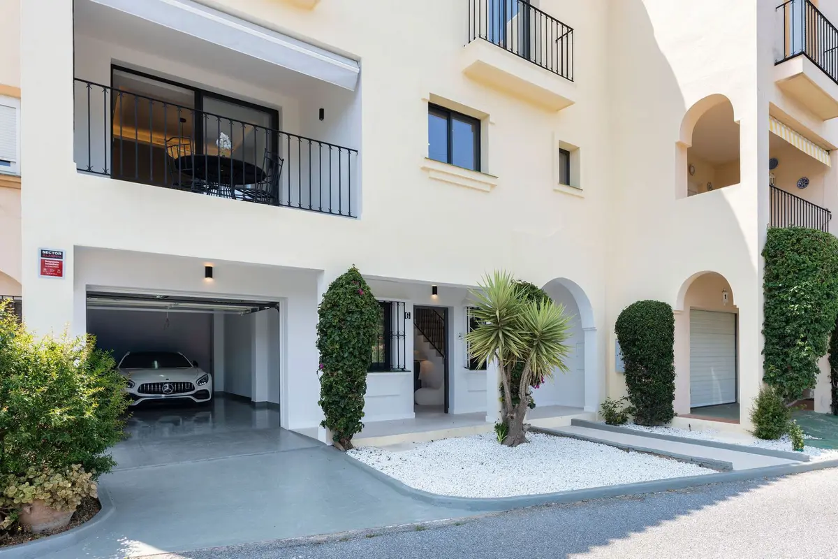 Townhouse in Nueva Andalucía