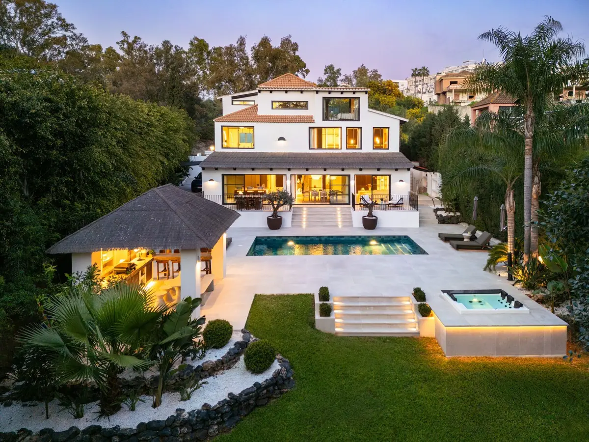 Detached Villa in Nueva Andalucía