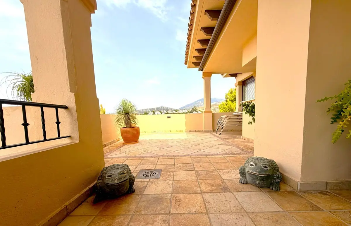 Penthouse in Nueva Andalucía