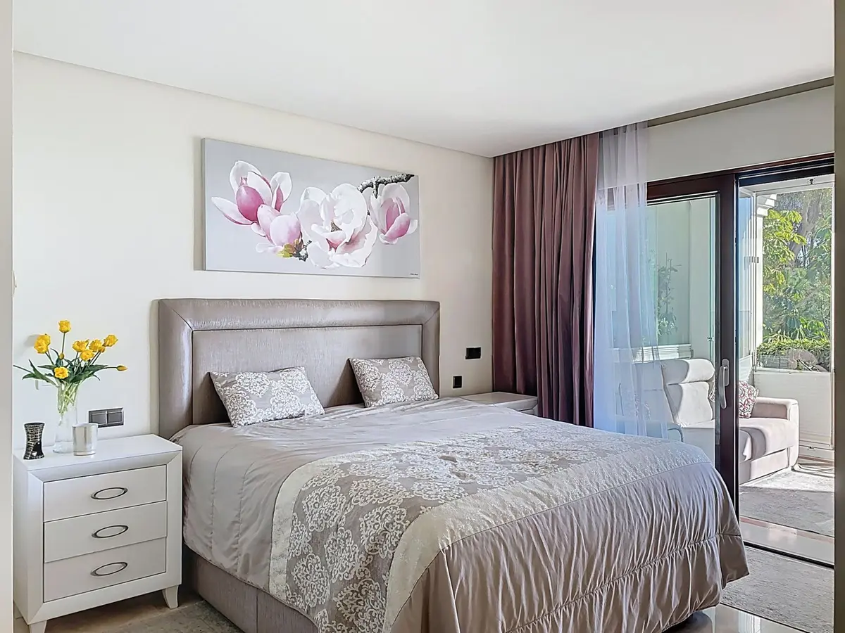 Middle Floor Apartment in Estepona