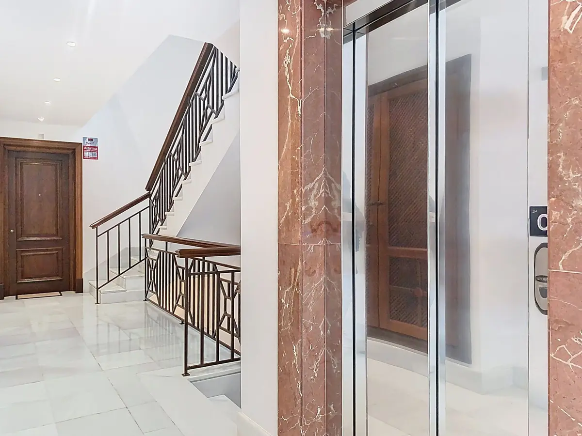 Middle Floor Apartment in Estepona