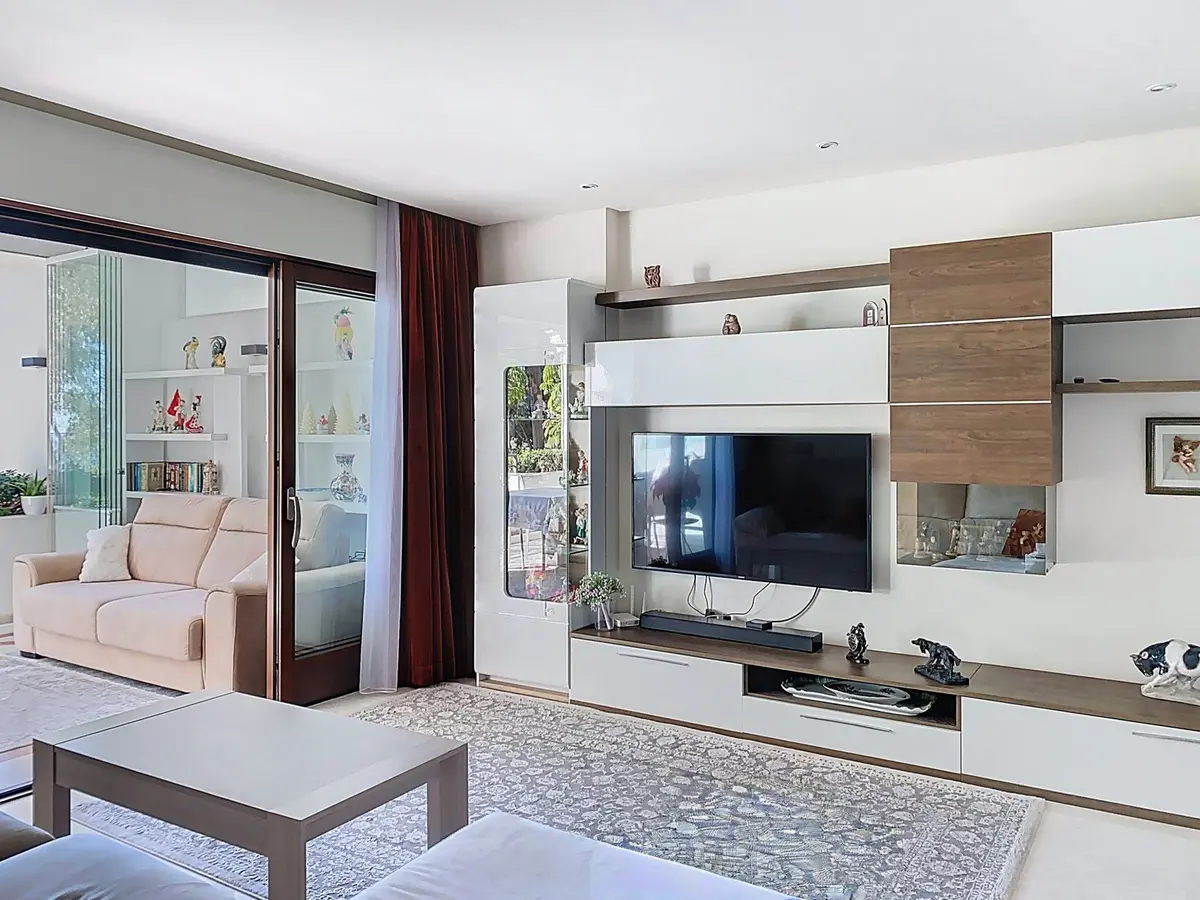 Middle Floor Apartment in Estepona